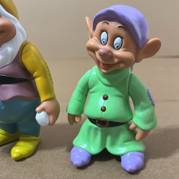 Disney Snow White Dwarfs - Picture 5 of 10
